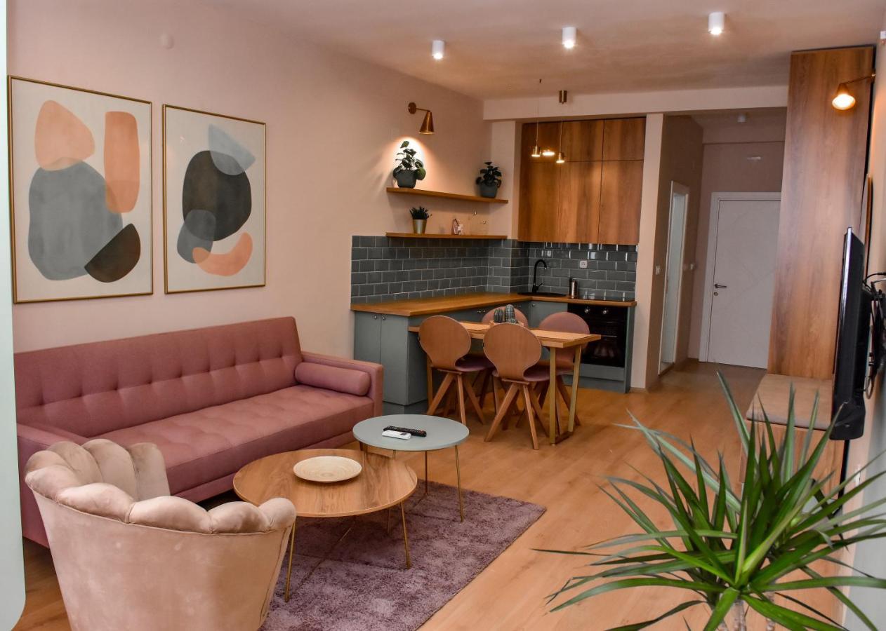 Good Times Luxury Apartments 비톨라 외부 사진