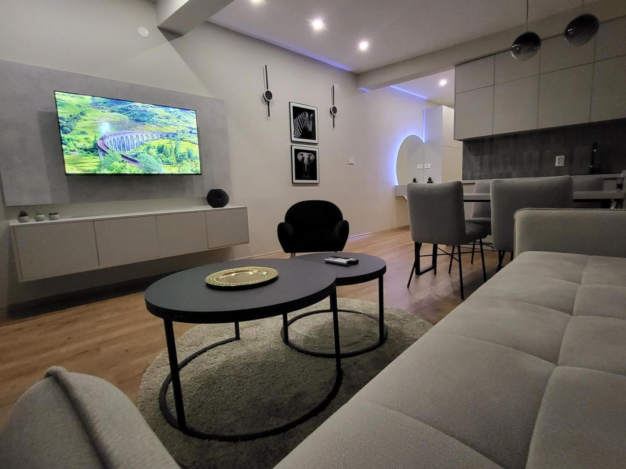 Good Times Luxury Apartments 비톨라 외부 사진